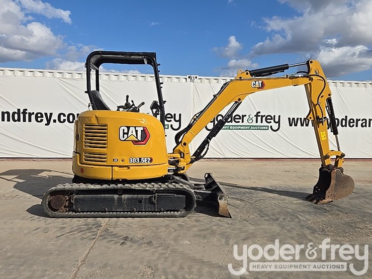 caterpillar-303-image-6