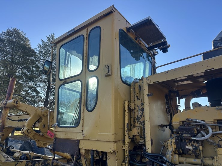 caterpillar-16g-image-10