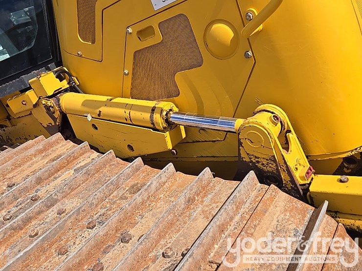 2023-komatsu-d61pxi-24-image-31