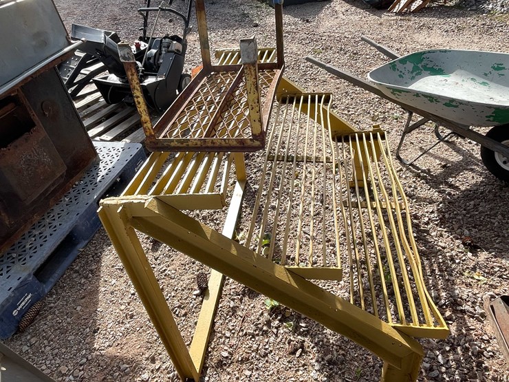 #3107-•-steel-steps-image-4