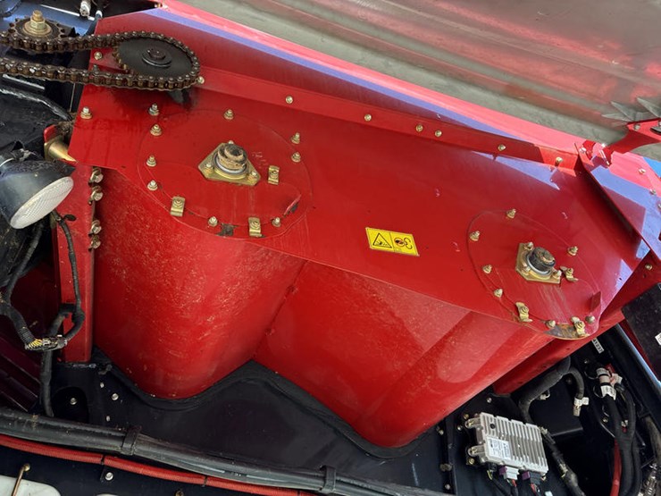 2020-case-ih-7250-image-65