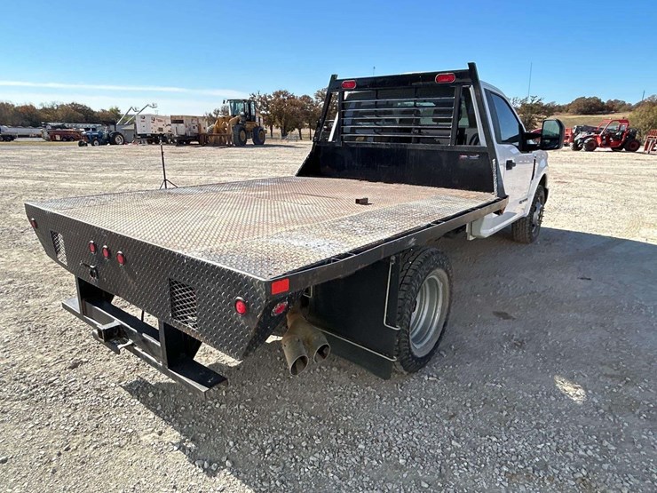 2018-ford-f350-image-3