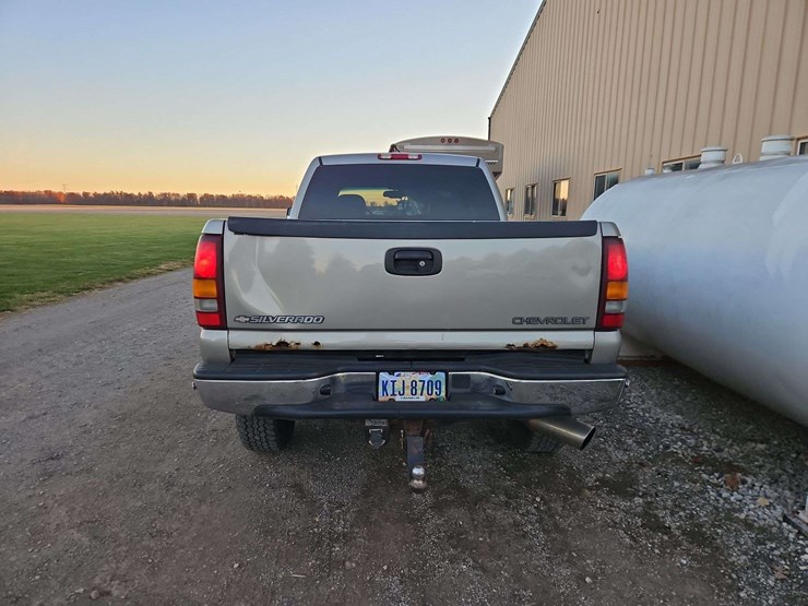 2002-chevrolet-2500-image-7