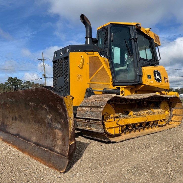 2022 DEERE 650K LGP