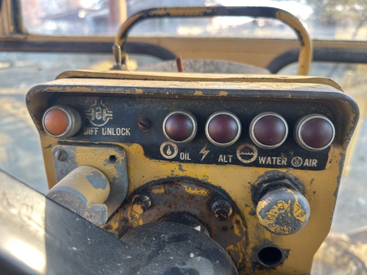 caterpillar-16g-image-63