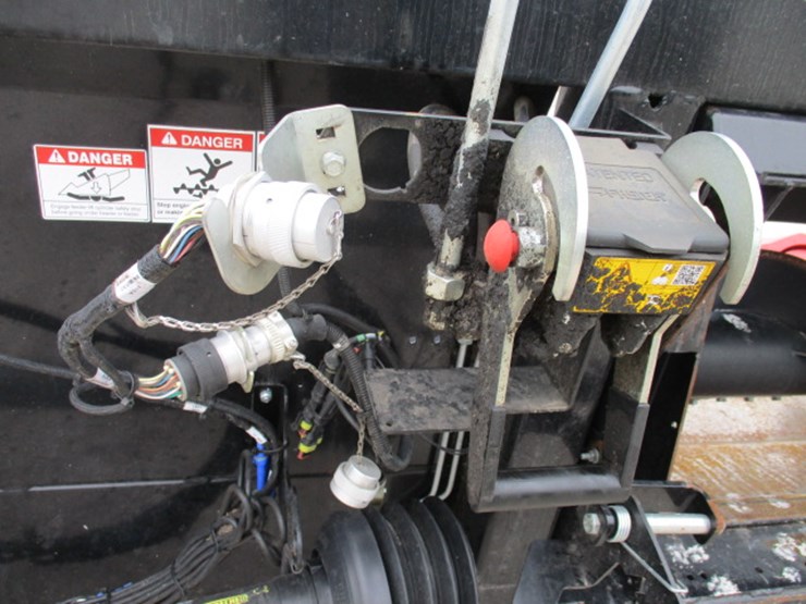 2019-mac-don-c3008-image-10