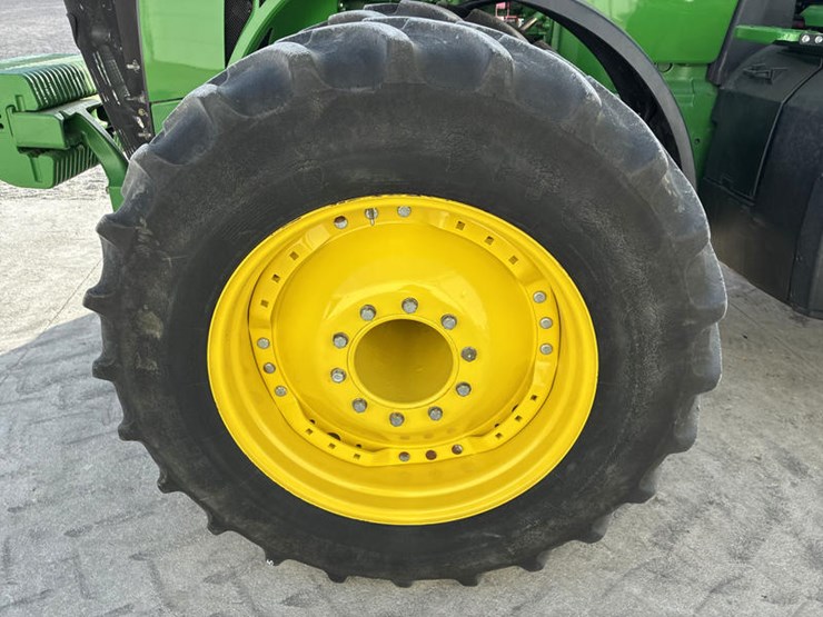 2015-john-deere-8295r-image-39
