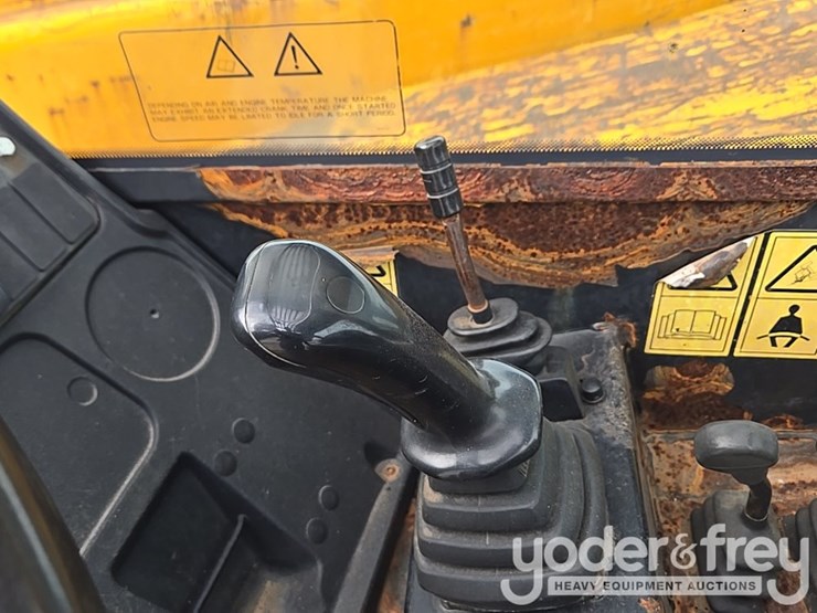 2017-jcb-506-36-image-86