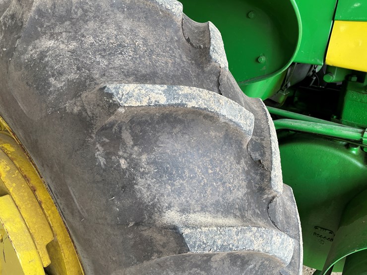 john-deere-830-image-13