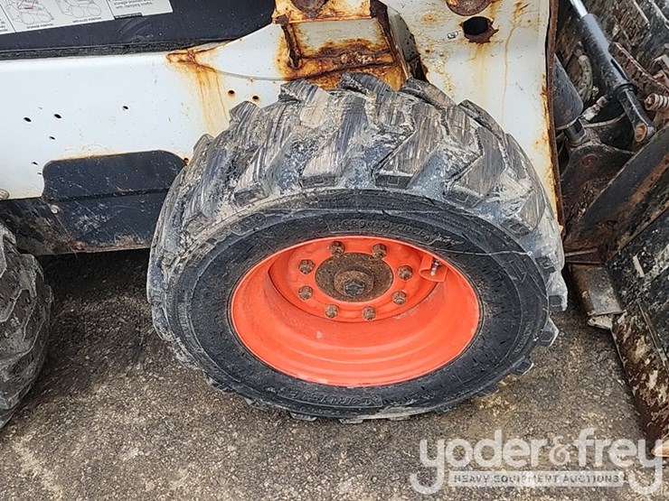 2018-bobcat-s570-image-8