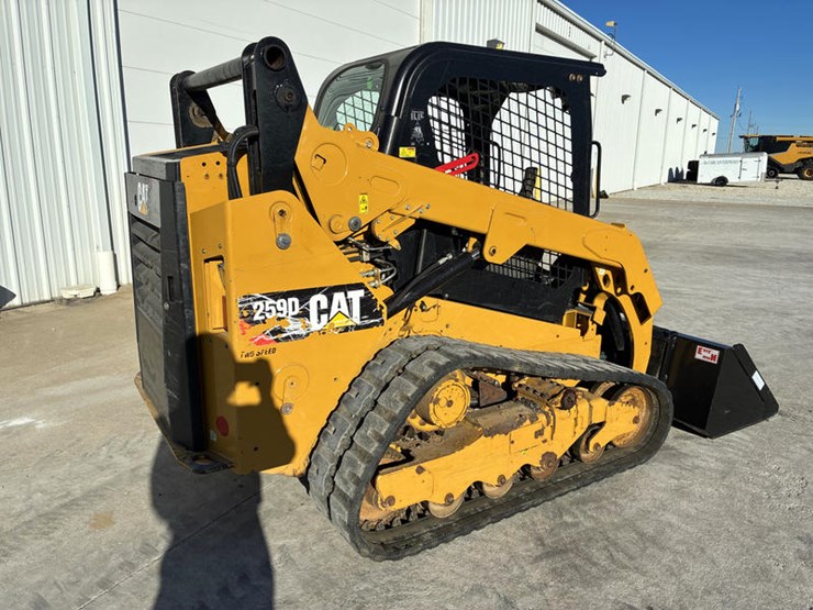 2018-caterpillar-259d-image-5