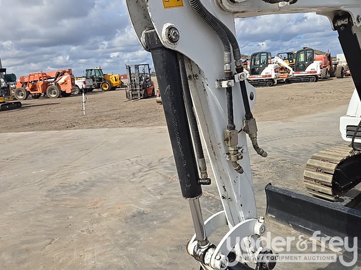 bobcat-331g-image-30