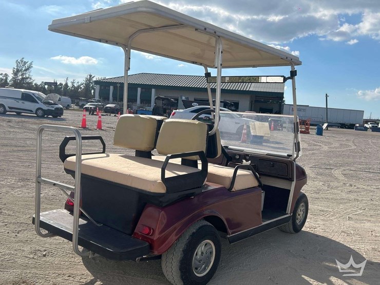 36-volt-club-cart-4-seater-image-3