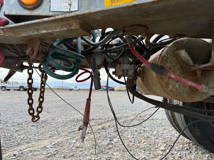 2010-great-dane-trailer-image-12