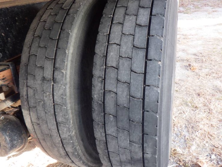 2018-peterbilt-220-image-20