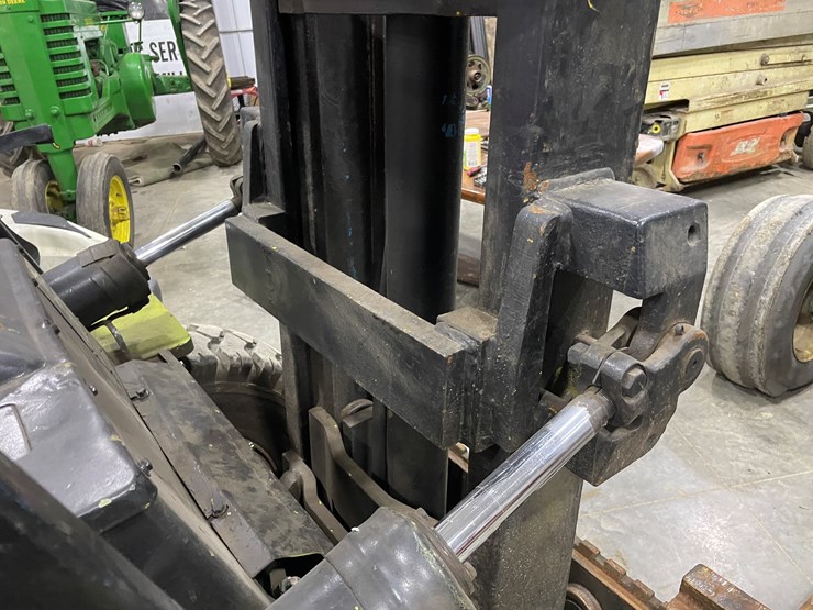 clark-c500y80-image-25