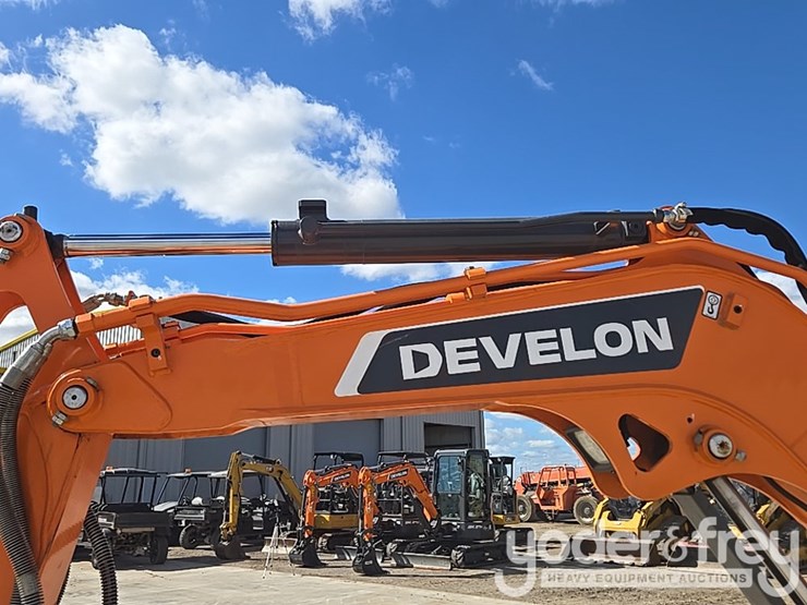 2024-develon-dx27z-7-image-30