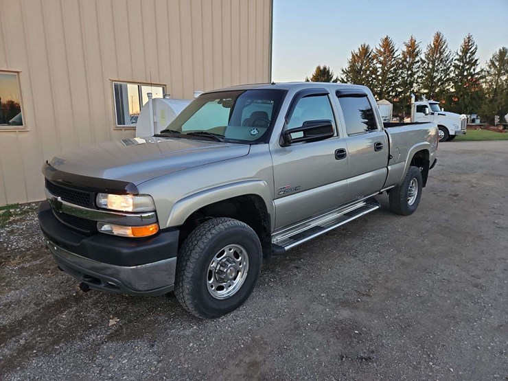 2002-chevrolet-2500-image-1