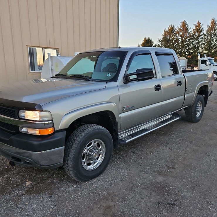 2002 CHEVROLET 2500