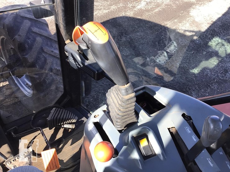 case-ih-mx135-image-16