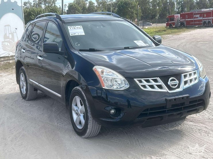 2012-nissan-rogue-image-2