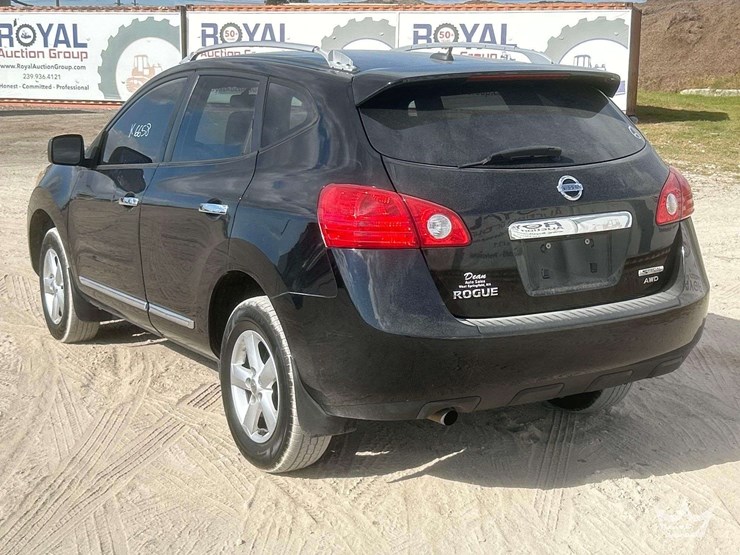 2012-nissan-rogue-image-4