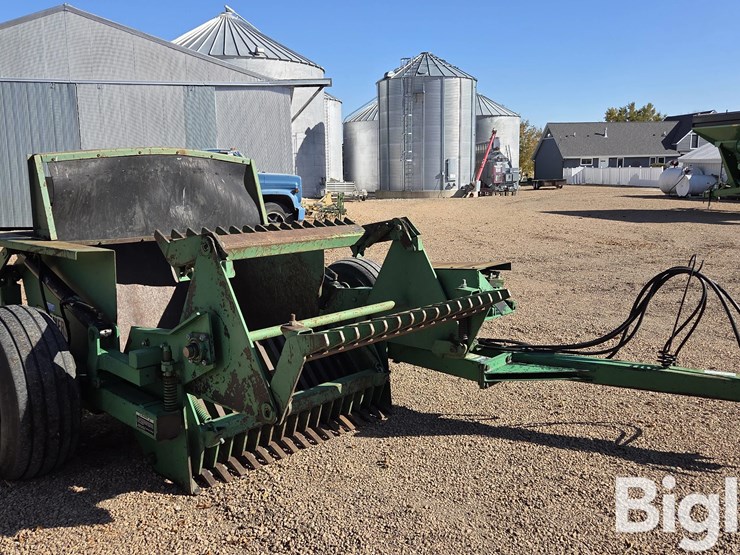 summers-pull-type-rock-picker-image-3