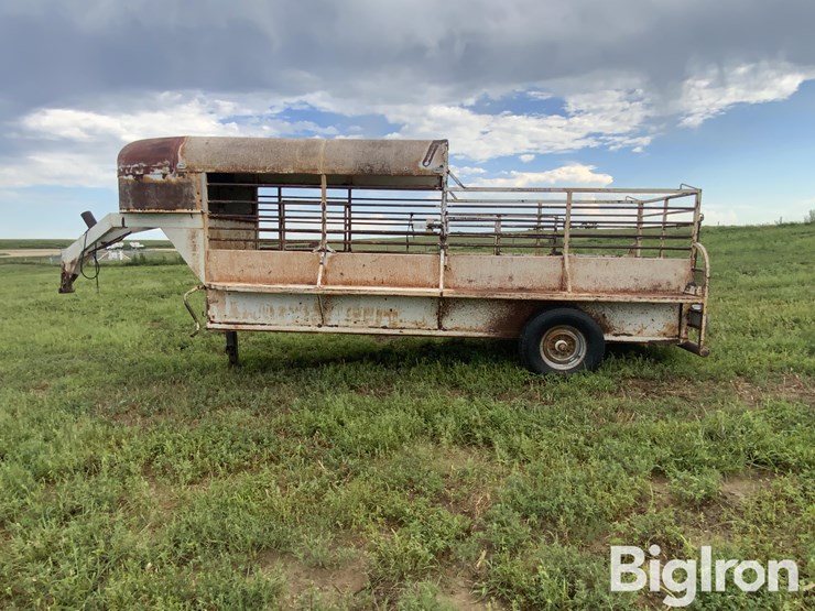 1986-easley-s/a-gooseneck-livestock-trailer-image-8