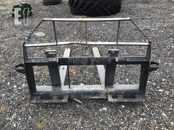 titan-attachments-forks-image-4