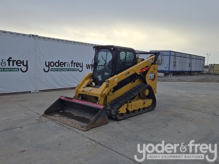 2022-caterpillar-299d3-image-1