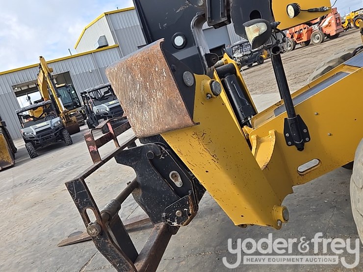 2019-caterpillar-tl1255d-image-16