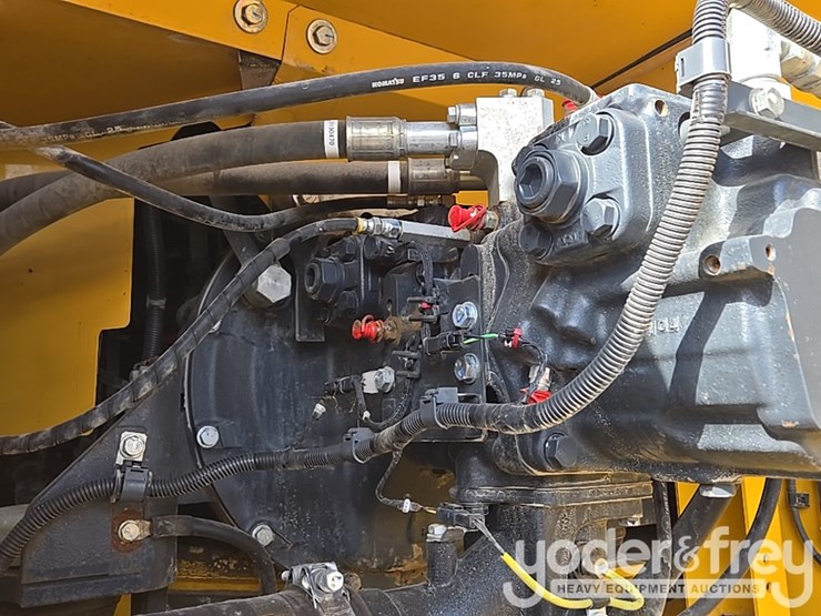 2018-komatsu-pc360-lc-11-image-36