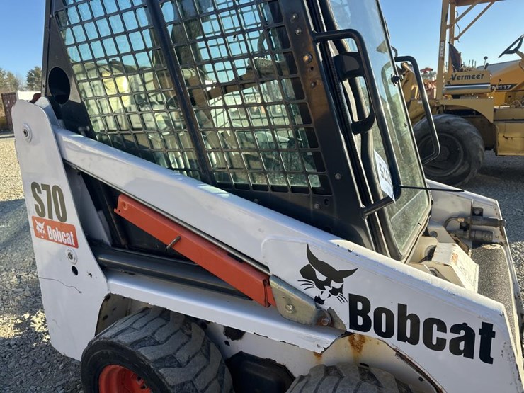 2015-bobcat-s70-image-13