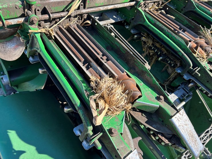 2022-john-deere-c12f-image-17