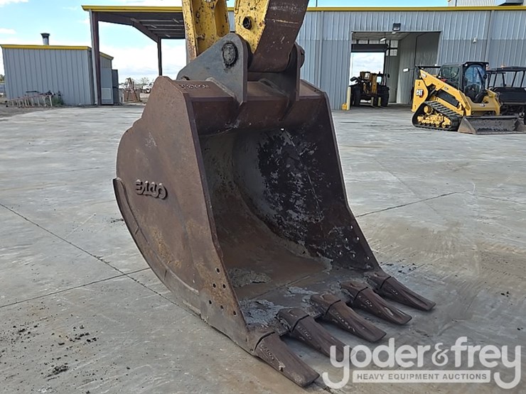 2018-komatsu-pc360-lc-11-image-30