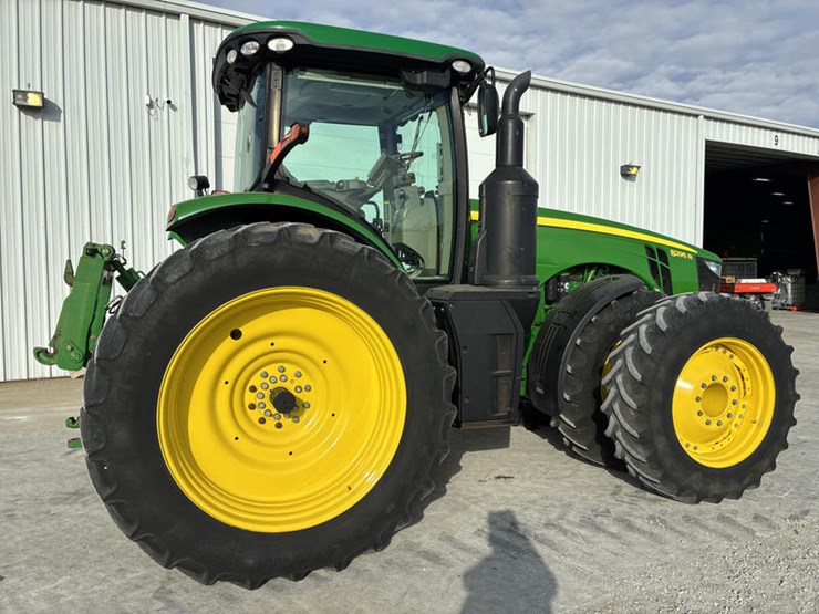 2015-john-deere-8295r-image-4