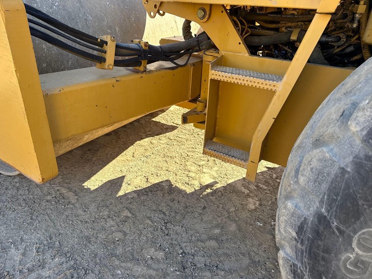 caterpillar-cs-583c-image-10