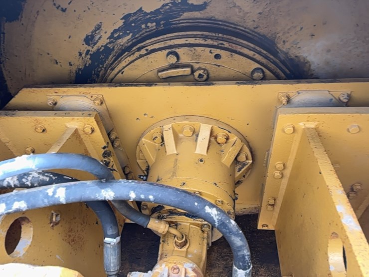 caterpillar-cs-583c-image-14