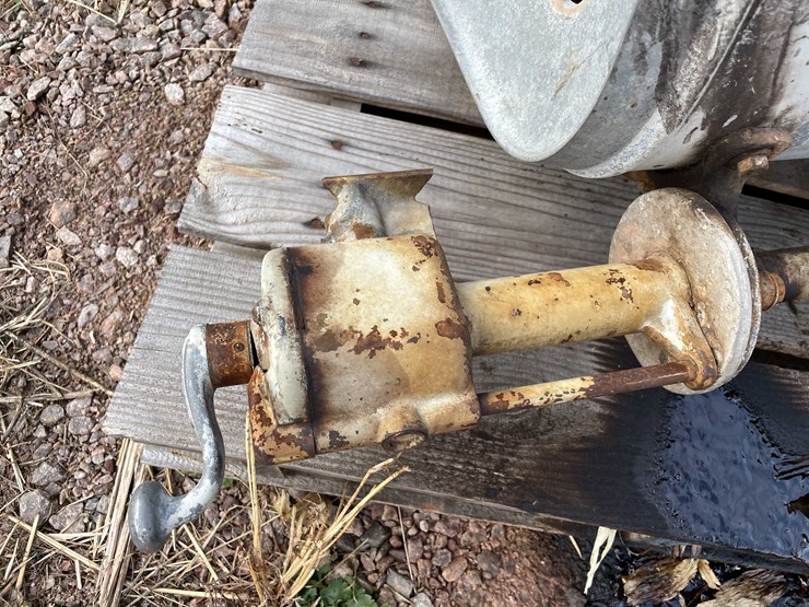 #3136-•-vintage-maytag-washing-machine-image-3