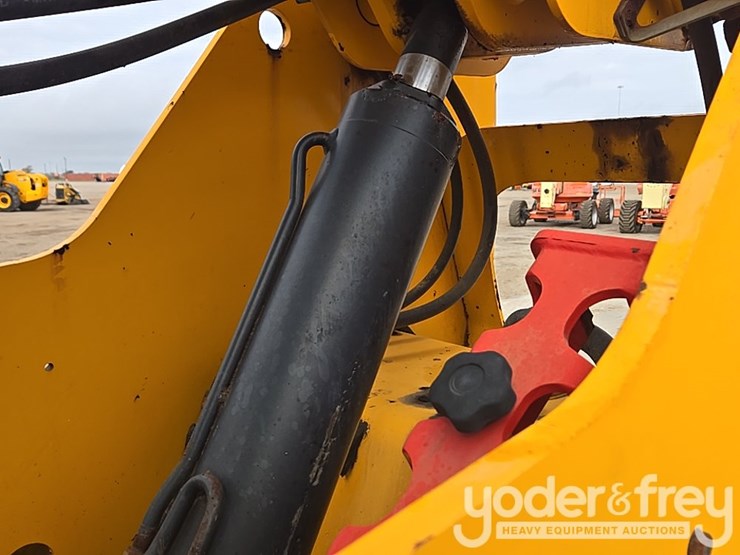 2017-jcb-506-36-image-37