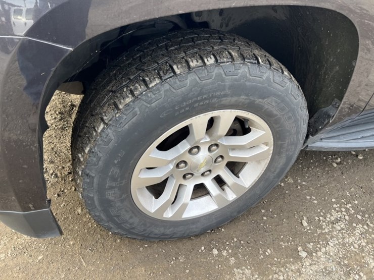 2017-chevrolet-tahoe-image-9