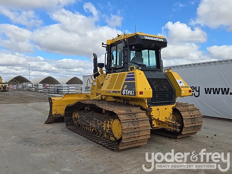 2023-komatsu-d61pxi-24-image-3
