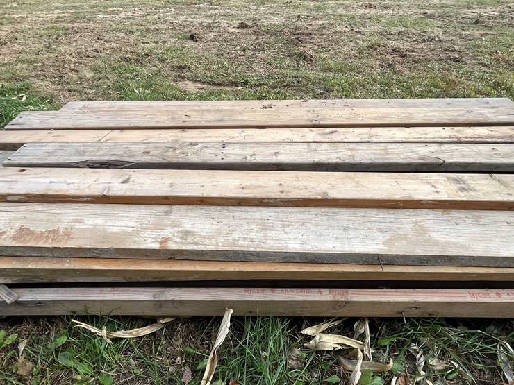 #3149-•-pallet-of-various-lumber-image-6