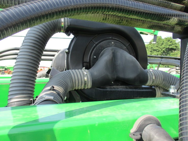 2016-john-deere-db60-image-100