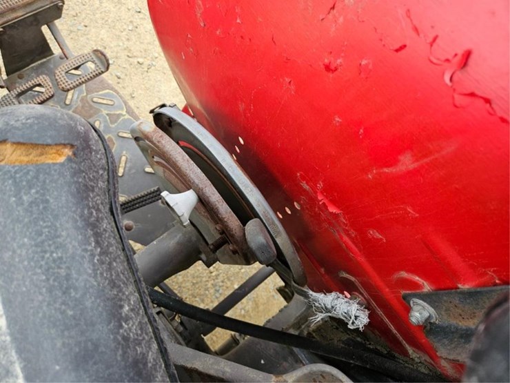 massey-ferguson-240-image-20