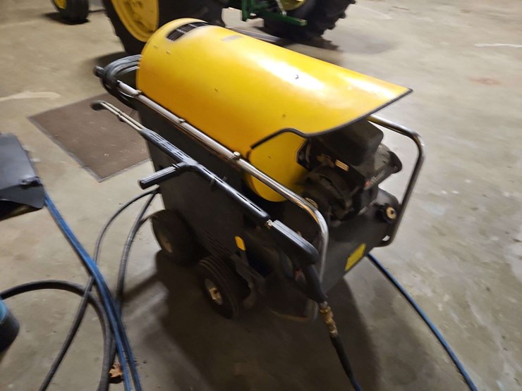 land-pressure-washer-image-3