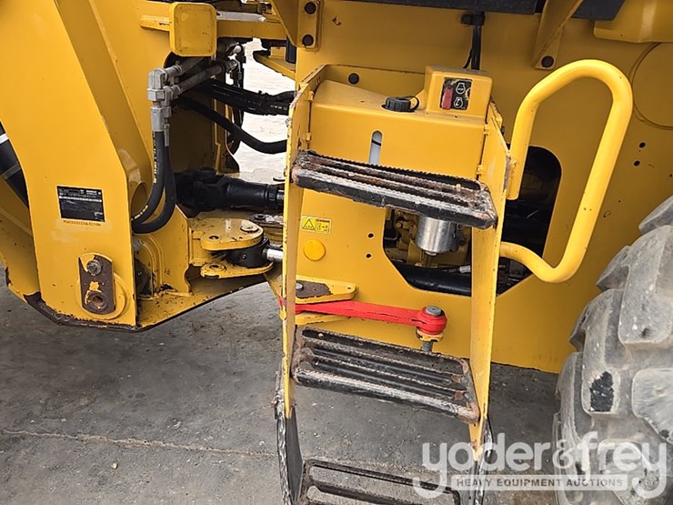 2014-caterpillar-938k-image-101