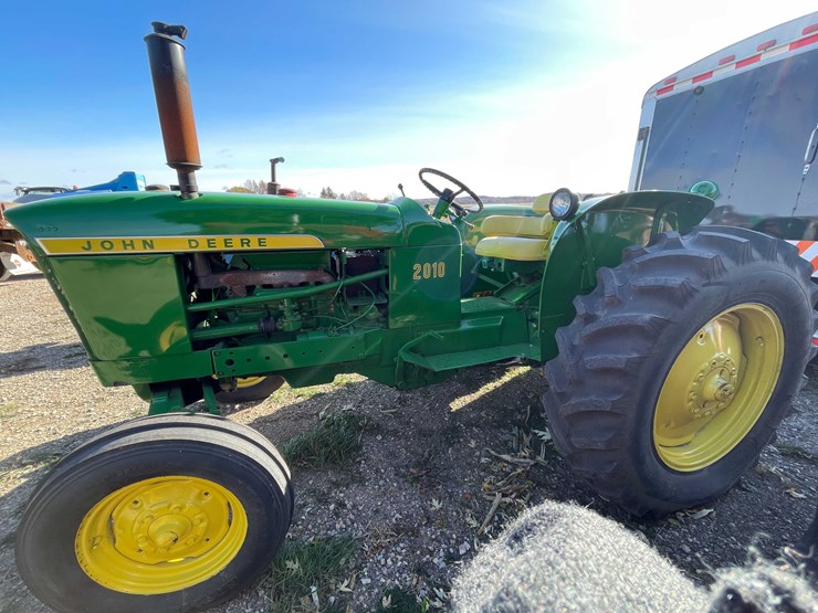john-deere-2010-image-8