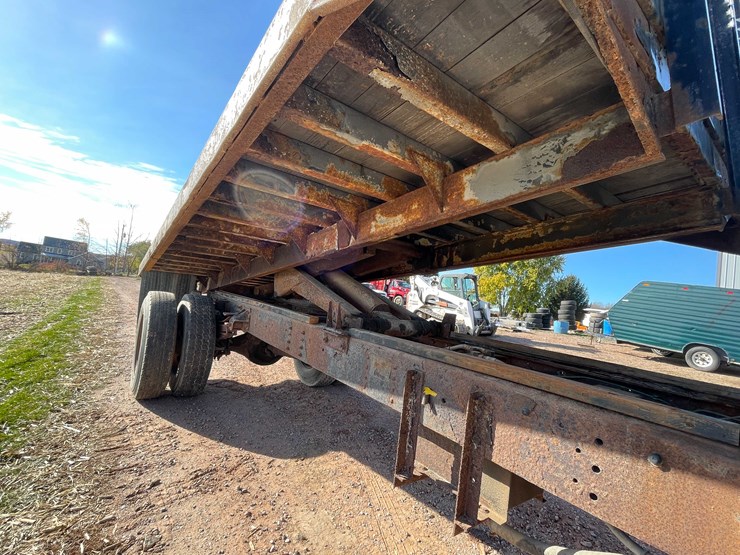 #3006-•-1999-chevy-c6500-single-axle-dump-flatbed-truck-(title-in-delay)-image-24