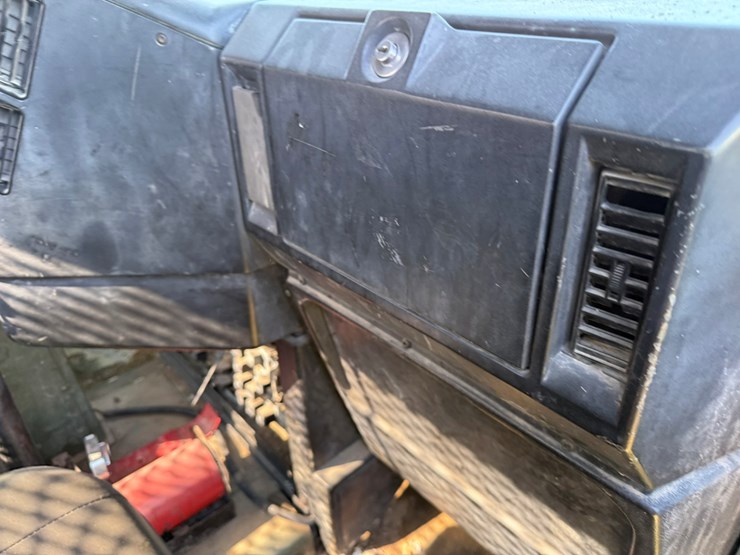 #22592-•-inop-1992-freightliner-t/a-daycab-truck-tractor-vin:-1fuymzyb1np520782-image-61